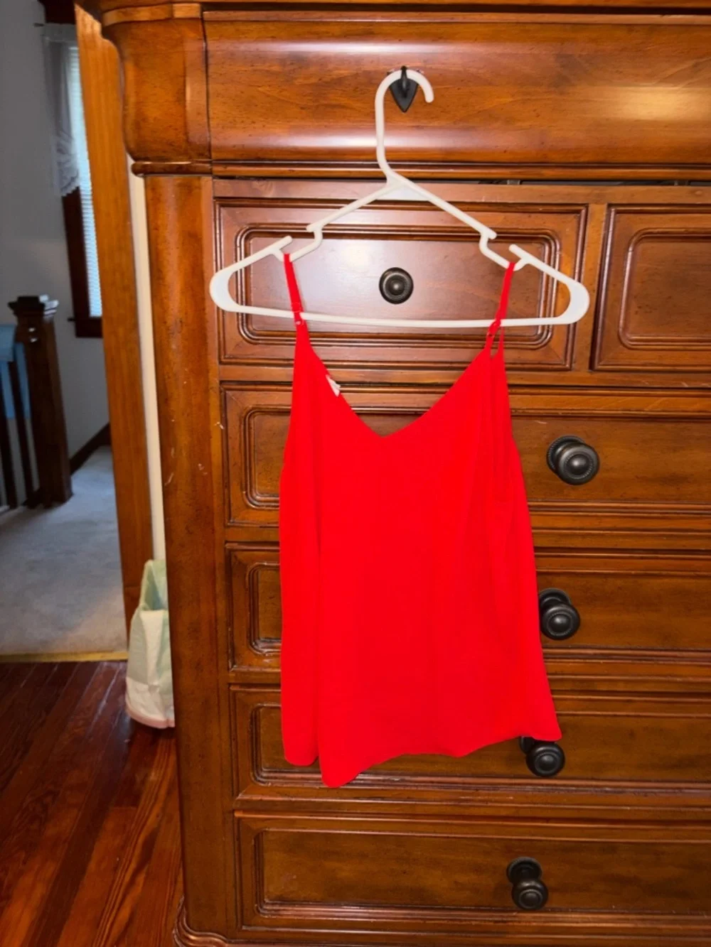 Sandy & Sid Red V-Neck Camisole Tank Top Size Small Adjustable Straps - Picture 2 of 5